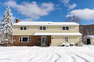 268 Devonshire Dr, Cheshire, MA 01225 - Photo 6