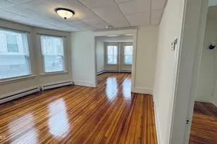 35 Livingston Ave, Pittsfield, MA 01201 - Photo 12