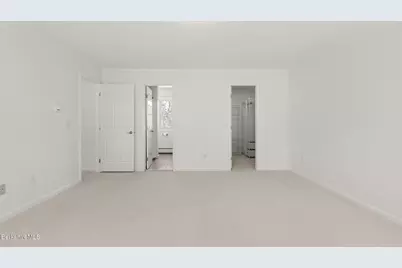 8 Applewood Ln, Pittsfield, MA 01201 - Photo 18