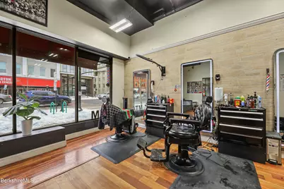 137 North St, Pittsfield, MA 01201 - Photo 6