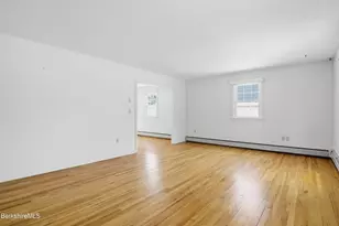 121 Kittredge Rd, Pittsfield, MA 01201 - Photo 10