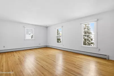 121 Kittredge Rd, Pittsfield, MA 01201 - Photo 8