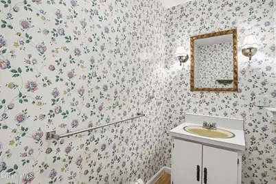 121 Kittredge Rd, Pittsfield, MA 01201 - Photo 20