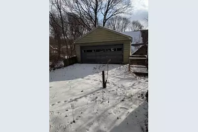 188 E Main St, North Adams, MA 01247 - Photo 18