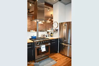 17-19 Linden St, Pittsfield, MA 01201 - Photo 8