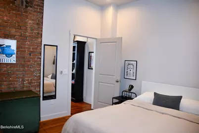 21-23 Linden St, Pittsfield, MA 01201 - Photo 8