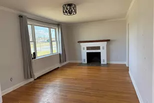 1842 East St, Pittsfield, MA 01201 - Photo 12