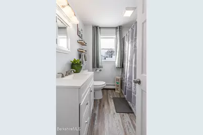 1842 East St, Pittsfield, MA 01201 - Photo 18