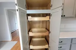 1842 East St, Pittsfield, MA 01201 - Photo 10