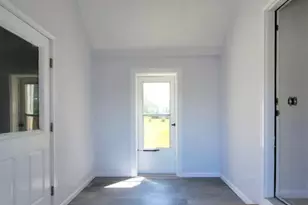 1842 East St, Pittsfield, MA 01201 - Photo 6