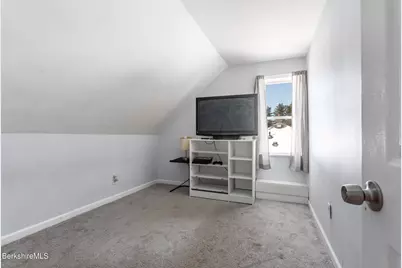 1842 East St, Pittsfield, MA 01201 - Photo 26
