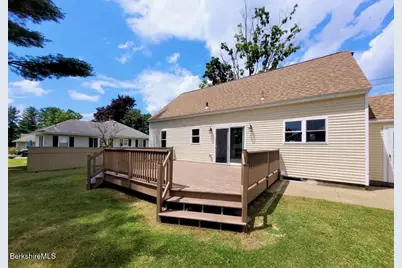 1842 East St, Pittsfield, MA 01201 - Photo 36