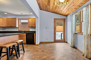 42 Bryant St, Pittsfield, MA 01201 - Photo 8