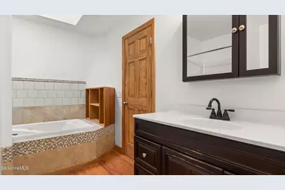 42 Bryant St, Pittsfield, MA 01201 - Photo 18