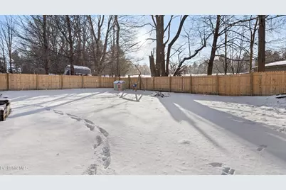 42 Bryant St, Pittsfield, MA 01201 - Photo 22