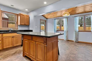 42 Bryant St, Pittsfield, MA 01201 - Photo 6