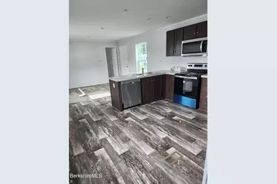 4 Seminole Dr, North Adams, MA 01247 - Photo 10