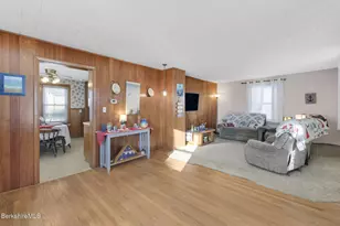 59 Prospect St, Ludlow, MA 01056 - Photo 8