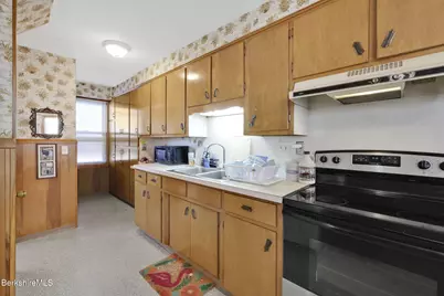 59 Prospect St, Ludlow, MA 01056 - Photo 14