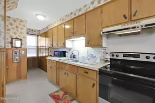 59 Prospect St, Ludlow, MA 01056 - Photo 14