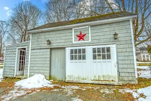 500 Walker St, Lenox, MA 01240 - Photo 44