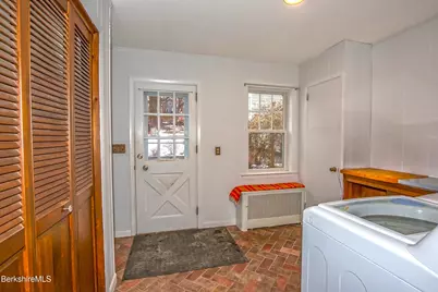 500 Walker St, Lenox, MA 01240 - Photo 14