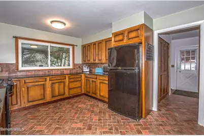 500 Walker St, Lenox, MA 01240 - Photo 8