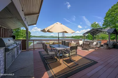 140 Hancock Rd, Pittsfield, MA 01201 - Photo 14