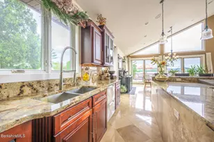 140 Hancock Rd, Pittsfield, MA 01201 - Photo 10
