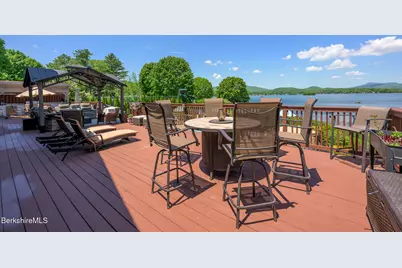 140 Hancock Rd, Pittsfield, MA 01201 - Photo 16