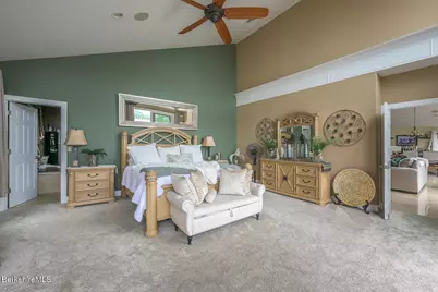 140 Hancock Rd, Pittsfield, MA 01201 - Photo 22