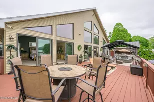 140 Hancock Rd, Pittsfield, MA 01201 - Photo 12