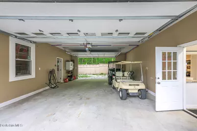 140 Hancock Rd, Pittsfield, MA 01201 - Photo 38