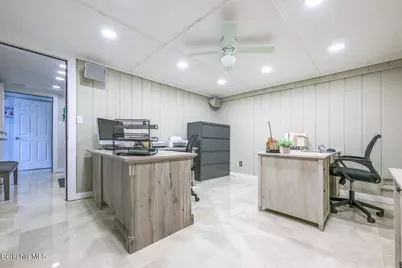 140 Hancock Rd, Pittsfield, MA 01201 - Photo 34