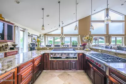 140 Hancock Rd, Pittsfield, MA 01201 - Photo 8