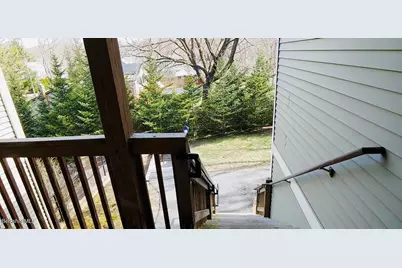 14 Highland Ave, Pittsfield, MA 01201 - Photo 8