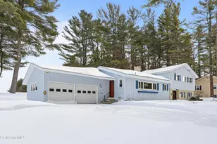 25 Leroi Dr, Pittsfield, MA 01201 - Photo 2