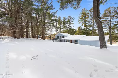 25 Leroi Dr, Pittsfield, MA 01201 - Photo 12