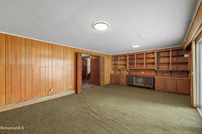 25 Leroi Dr, Pittsfield, MA 01201 - Photo 44