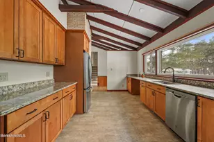 25 Leroi Dr, Pittsfield, MA 01201 - Photo 16