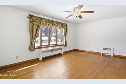 162 Bull Hill Rd, Lanesborough, MA 01237 - Photo 8