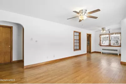 162 Bull Hill Rd, Lanesborough, MA 01237 - Photo 10
