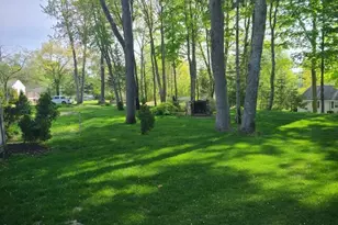 8 Iroquois St, Lanesborough, MA 01237 - Photo 6