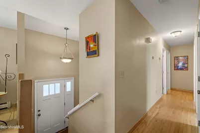 8 Iroquois St, Lanesborough, MA 01237 - Photo 38