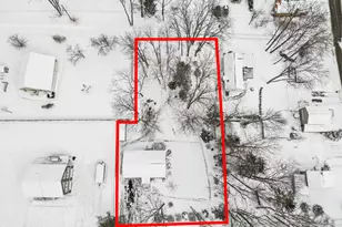 8 Iroquois St, Lanesborough, MA 01237 - Photo 14