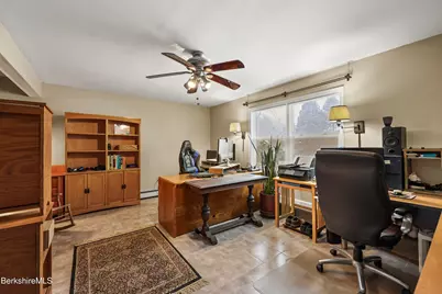 8 Iroquois St, Lanesborough, MA 01237 - Photo 46