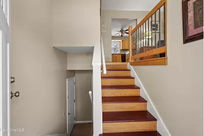 8 Iroquois St, Lanesborough, MA 01237 - Photo 22