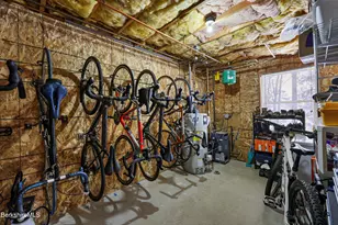 8 Iroquois St, Lanesborough, MA 01237 - Photo 56