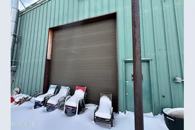 11 Gifford St, Pittsfield, MA 01201 - Photo 28