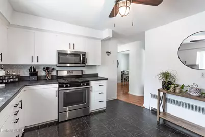 15 Longfellow Ave, Pittsfield, MA 01201 - Photo 8